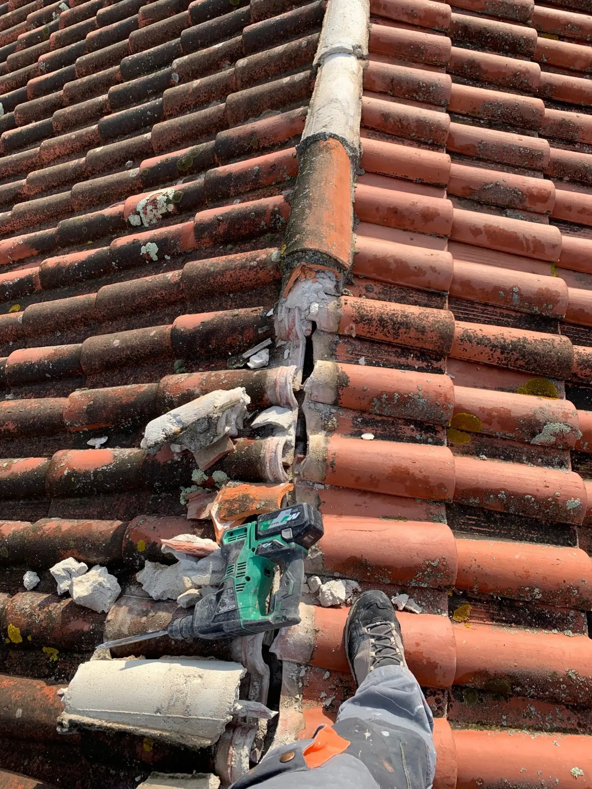 Réparation toiture tuiles Yvelines 78